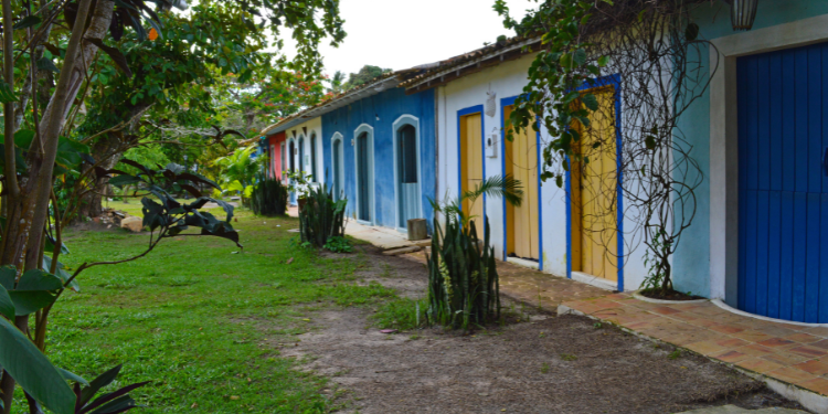 Trancoso: O Quadrado Mágico e das Praias que Conquistaram o Mundo